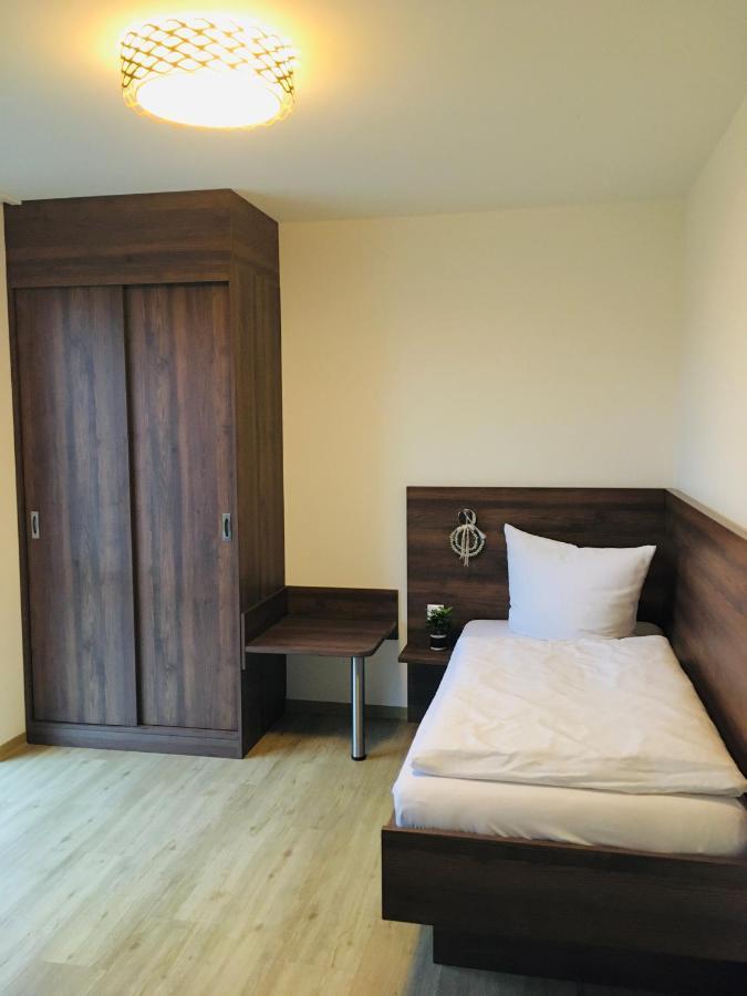 Pension Seecafe Zarrentin am Schaalsee Dış mekan fotoğraf