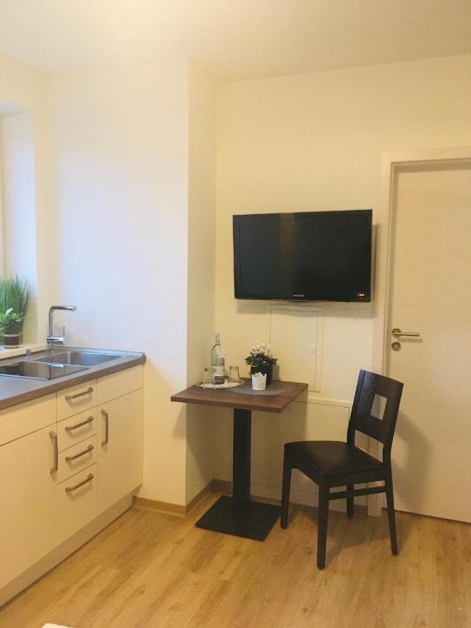 Pension Seecafe Zarrentin am Schaalsee Dış mekan fotoğraf
