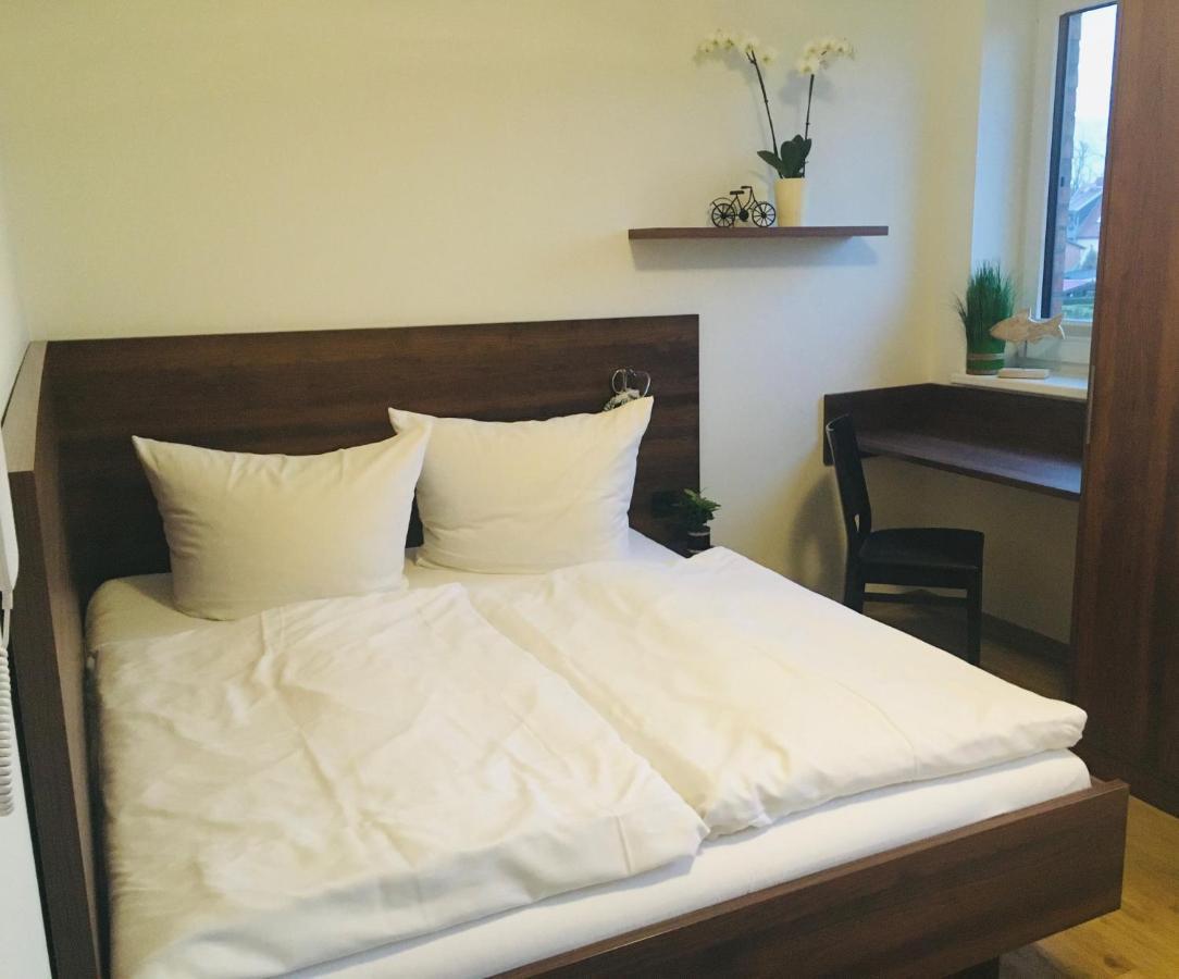 Pension Seecafe Zarrentin am Schaalsee Dış mekan fotoğraf